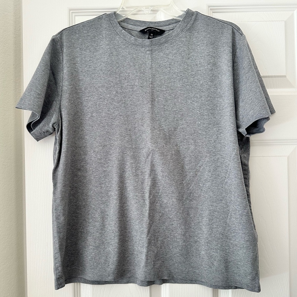 [Banana Republic] Gray T-shirt